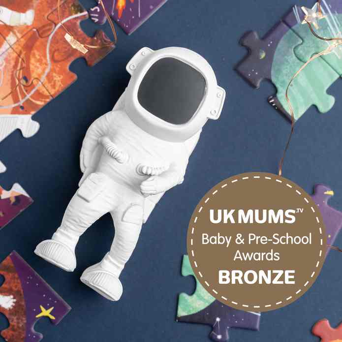 White AstroGNAW teether by Thumble Baby Care with UK Mums.tv Baby & Pre-School Awards Bronze badge.